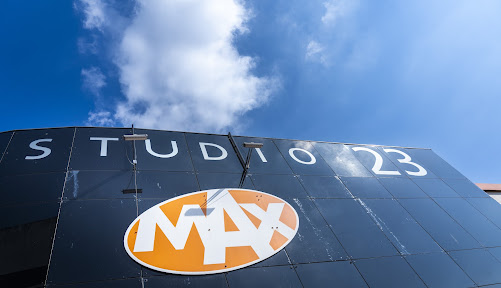 Omroep MAX stopt met ‘De Rijdende Rechter’, ‘MAX PubQuiz’ en ‘TV Monument’